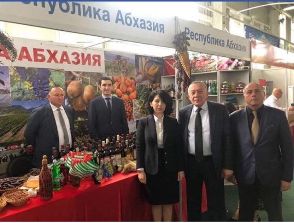 Заместитель министра сельского хозяйства принял участие в открытии 18-й международной универсальной оптово-розничной ярмарке