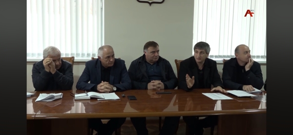 Ақыҭанхамҩа аминистр Беслан Џьопуа дырҧылеит Очамчыра араион ақыҭақәа рхадацәа