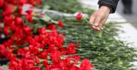 Беслан Джопуа возложил цветы к памятнику жертвам политических репрессий в Сухуме