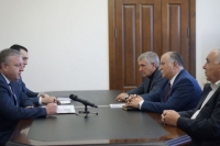 Беслан Барциц провел совещание с Министром сельского хозяйства Дауром Тарба